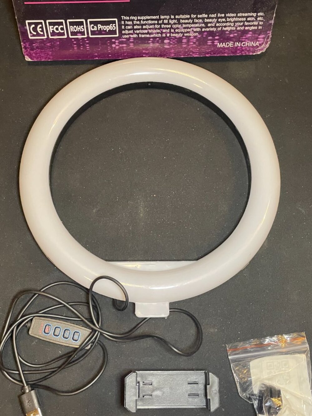 10 Inch Ring Light With Accessoires - Picture 3 of 4